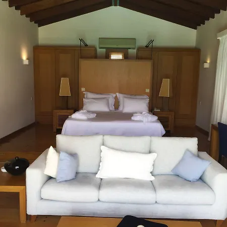 Ionian Blue 5* Nikiana