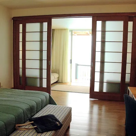 Otel Ionian Blue