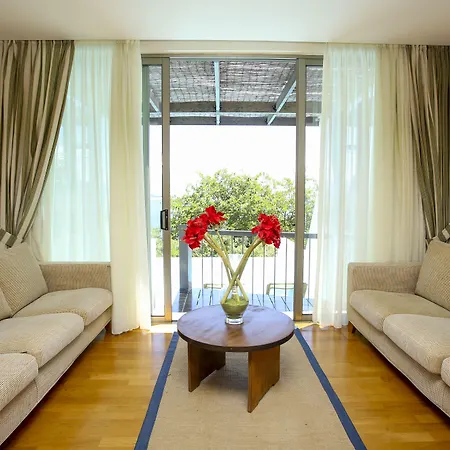 Ionian Blue فندق 5*