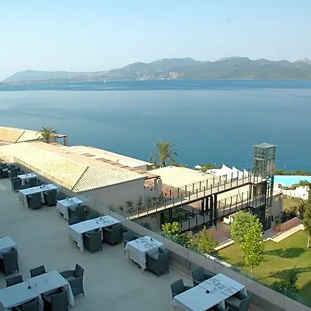 Otel Ionian Blue 5*