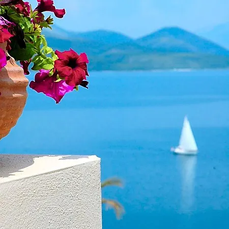 Ionian Blue 5* Nikiána